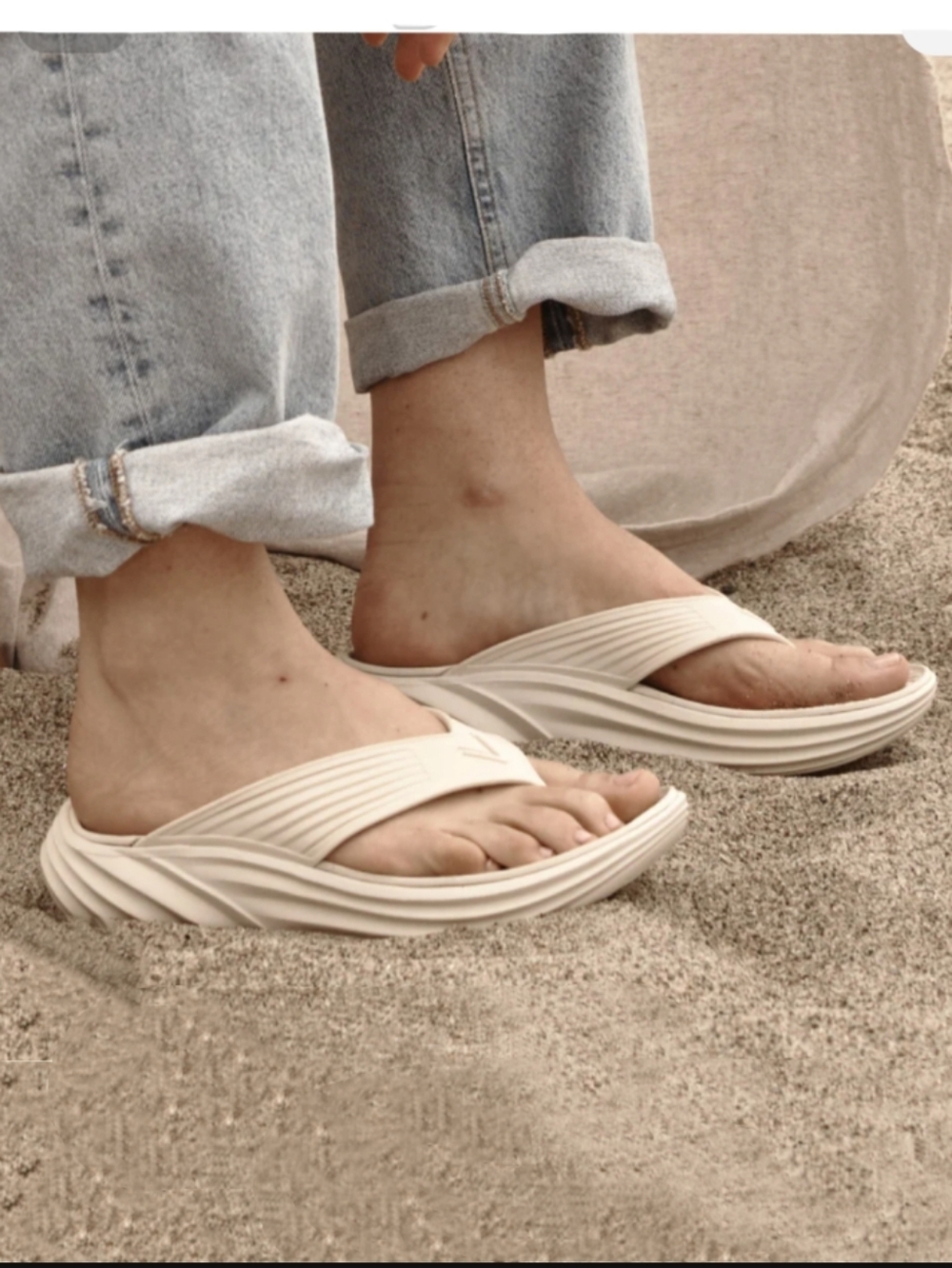 Vionic Tide RX Unisex Women's Platform Flip Flop Sandals in Light Beige. Size 6